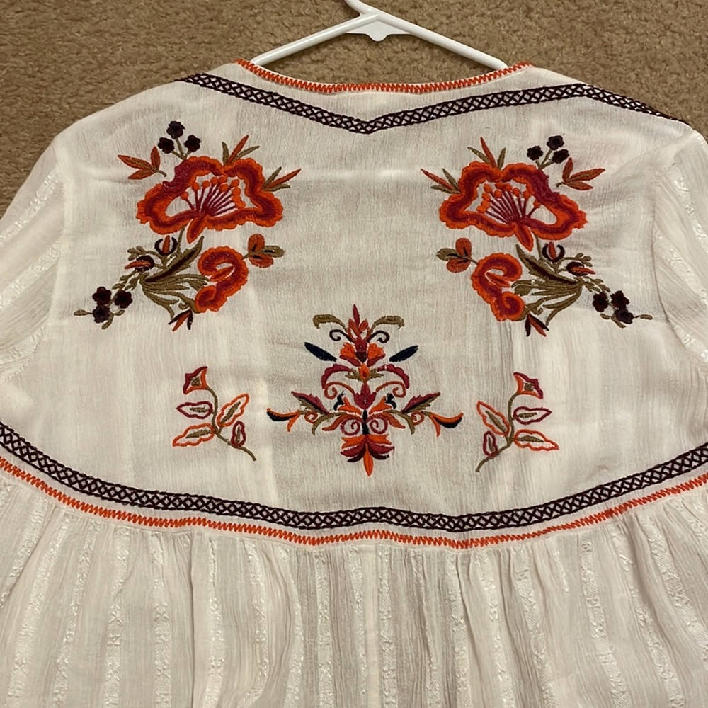 Womens Sun & Shadow White Long Sleeve Light Weight Open Front Blouse. Size S - Picture 4 of 7